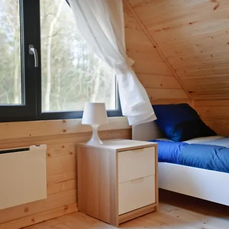 Wrzosowa Polana - Letniskowe 別荘 *